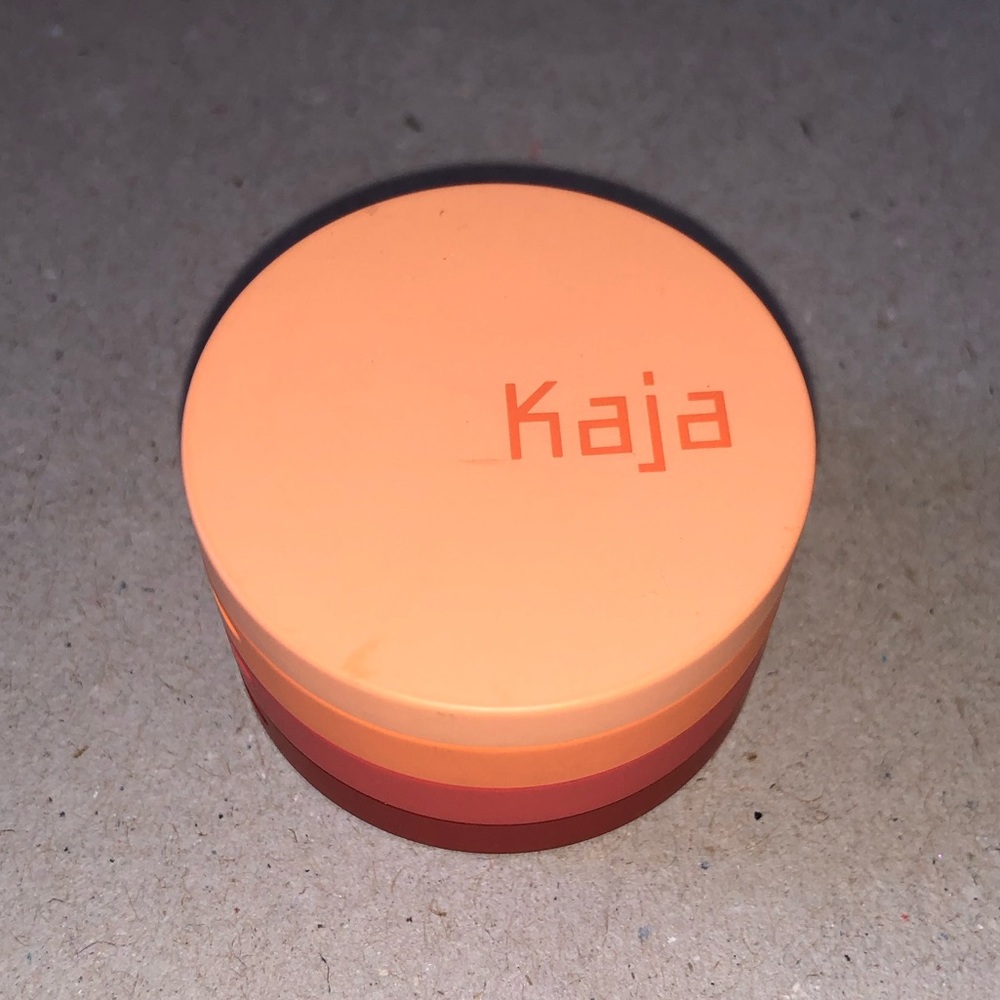 Kaja: beauty bento: eyeshadow trio in shade poppy champagne